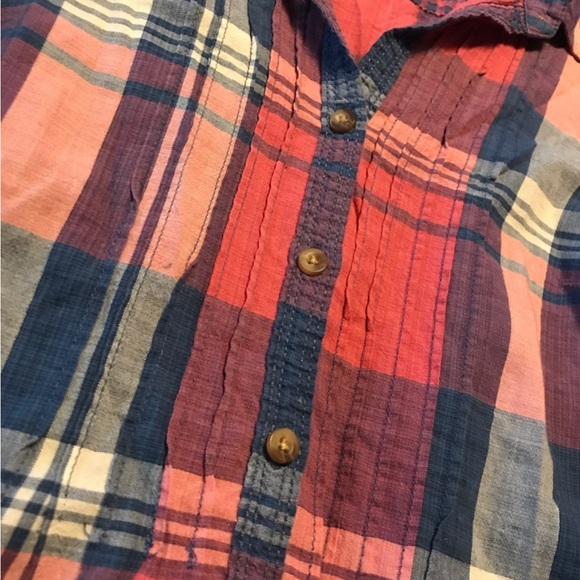 ♥️HP♥️Abercrombie and Fitch plaid button up - Picture 3 of 5